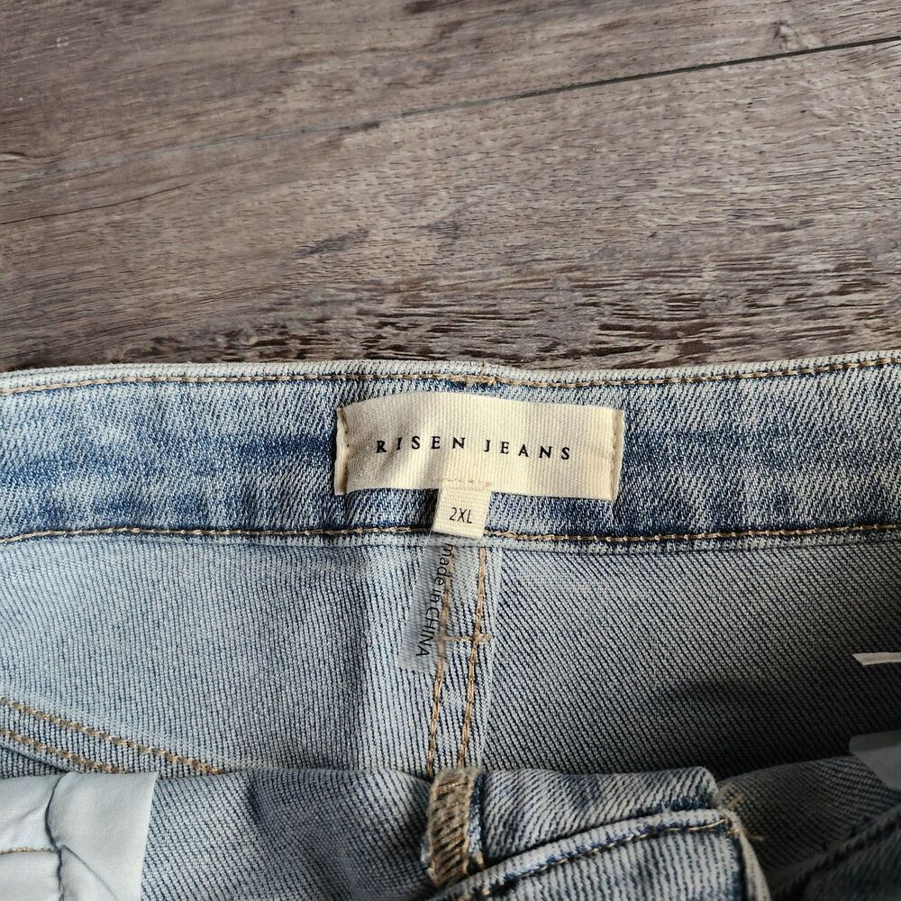 (2XL) RISEN Denim Shorts - Picture 2 of 4
